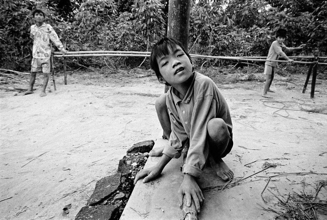 Agent Orange Collateral Damage In Vietnam Philip Jones Griffiths Magnum Photos
